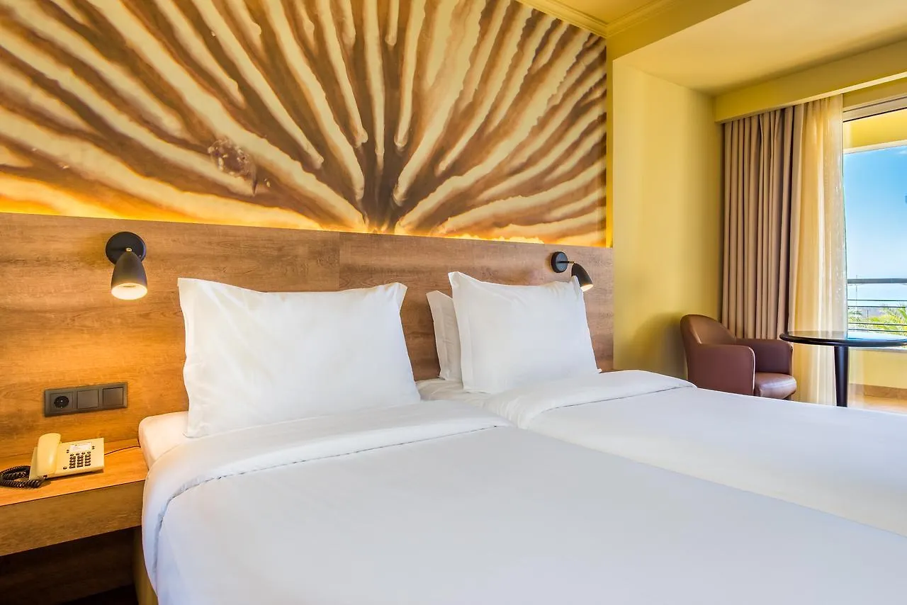Calheta Beach - All-Inclusive - Savoy Signature Hotel